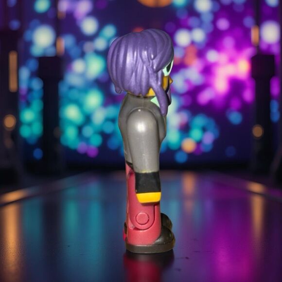 Jazwares Celebrity Series 1 Roblox Wade the Spiritual Rockstar 3" Figure A8 - Picture 4 of 6